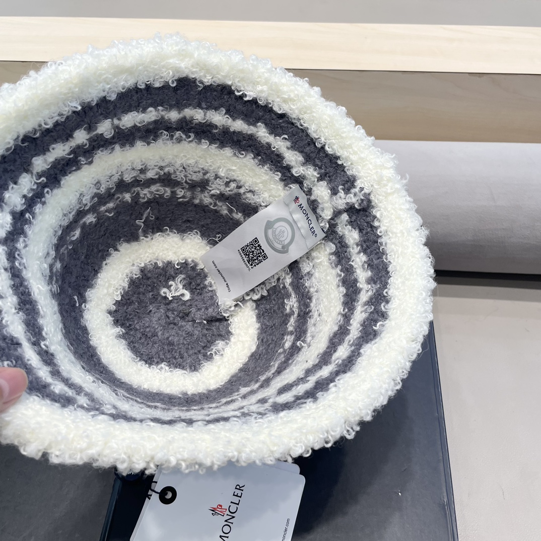 moncler周给给拼色羊羔绒水桶帽子女秋冬针织保暖气质小众显脸小渔夫帽