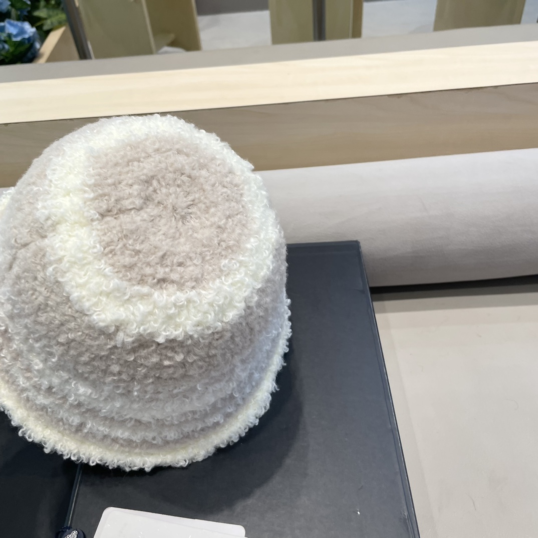 moncler周给给拼色羊羔绒水桶帽子女秋冬针织保暖气质小众显脸小渔夫帽