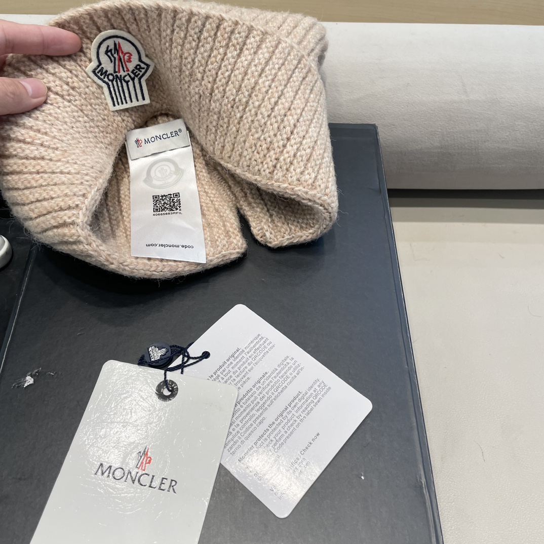 moncler羊毛混纺毛线帽子女冬季加厚毛线帽户外防风骑车护耳帽显脸小冷帽
