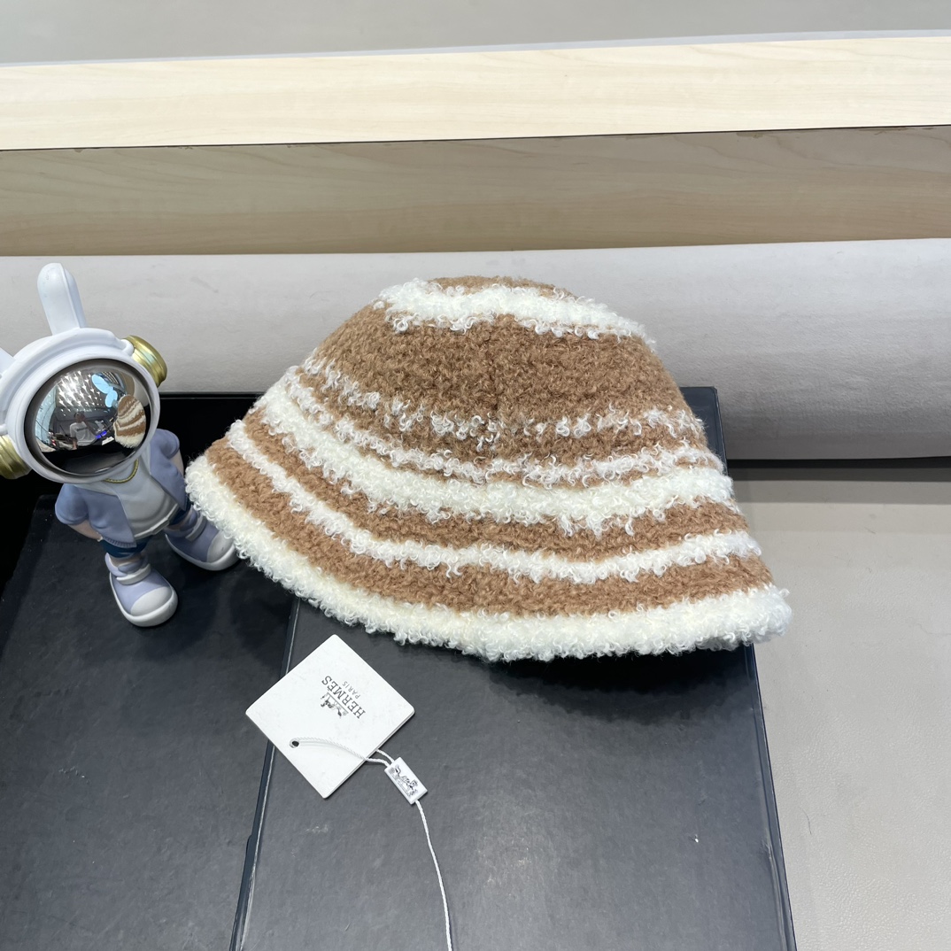 爱马仕Hermes24秋冬新款韩国进口针织条纹设计渔夫帽女文艺柔软毛绒保暖盆帽潮