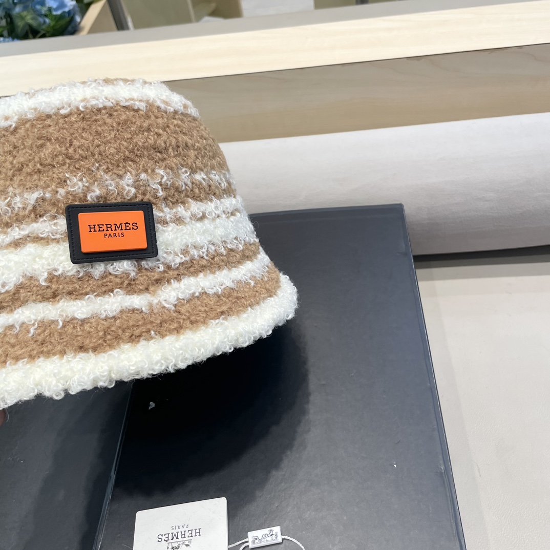 爱马仕Hermes24秋冬新款韩国进口针织条纹设计渔夫帽女文艺柔软毛绒保暖盆帽潮