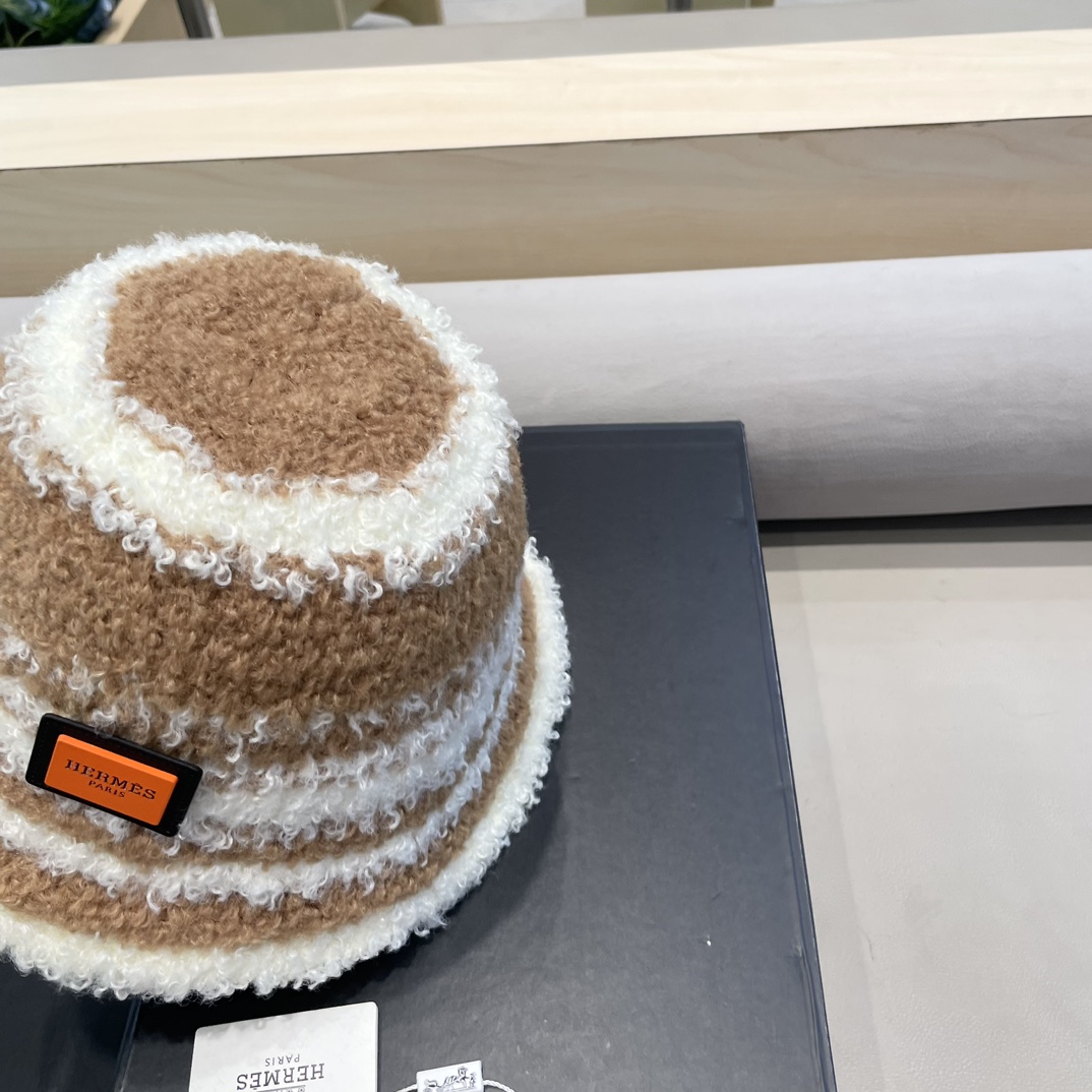 爱马仕Hermes24秋冬新款韩国进口针织条纹设计渔夫帽女文艺柔软毛绒保暖盆帽潮