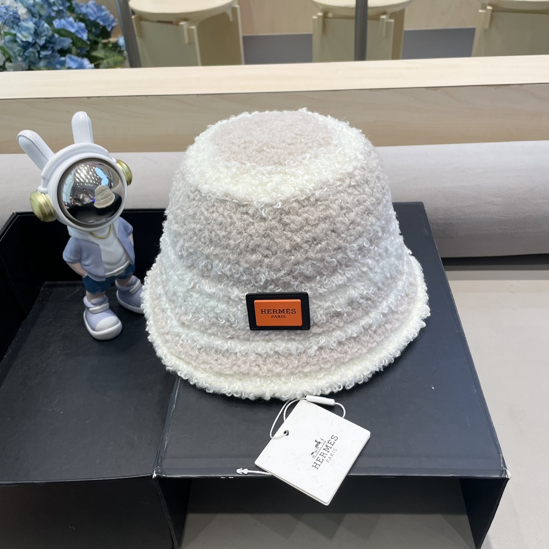 爱马仕Hermes24秋冬新款韩国进口针织条纹设计渔夫帽女文艺柔软毛绒保暖盆帽潮