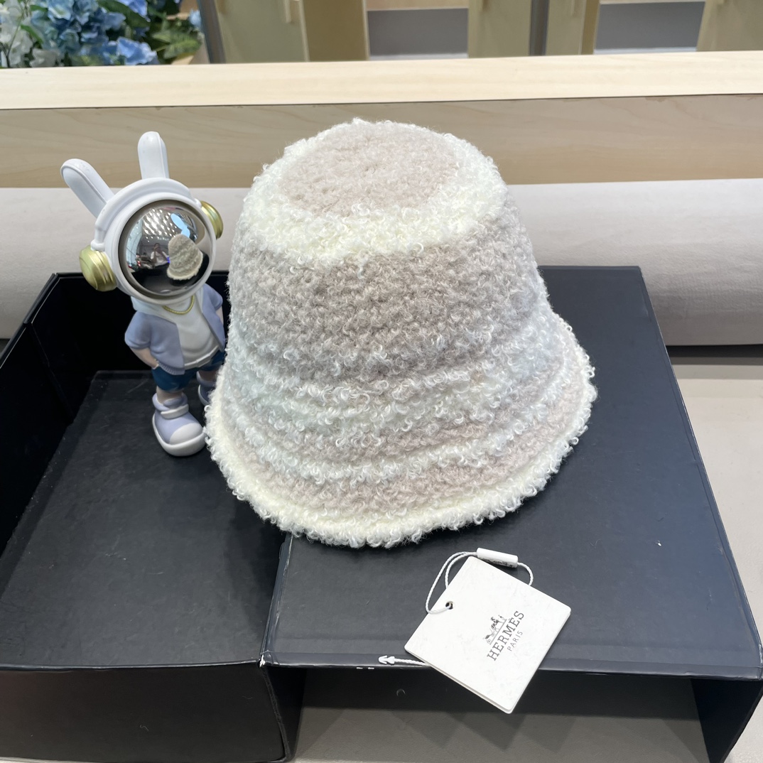爱马仕Hermes24秋冬新款韩国进口针织条纹设计渔夫帽女文艺柔软毛绒保暖盆帽潮