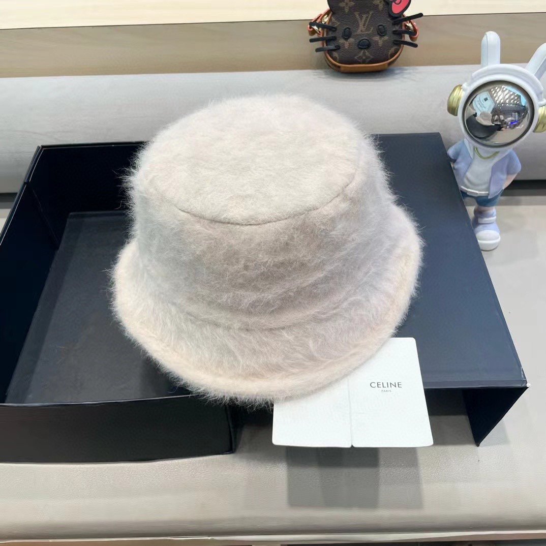 塞琳Celine兔毛渔夫帽女冬季2024新款百搭大头围素颜保暖防寒盆帽毛绒水桶帽