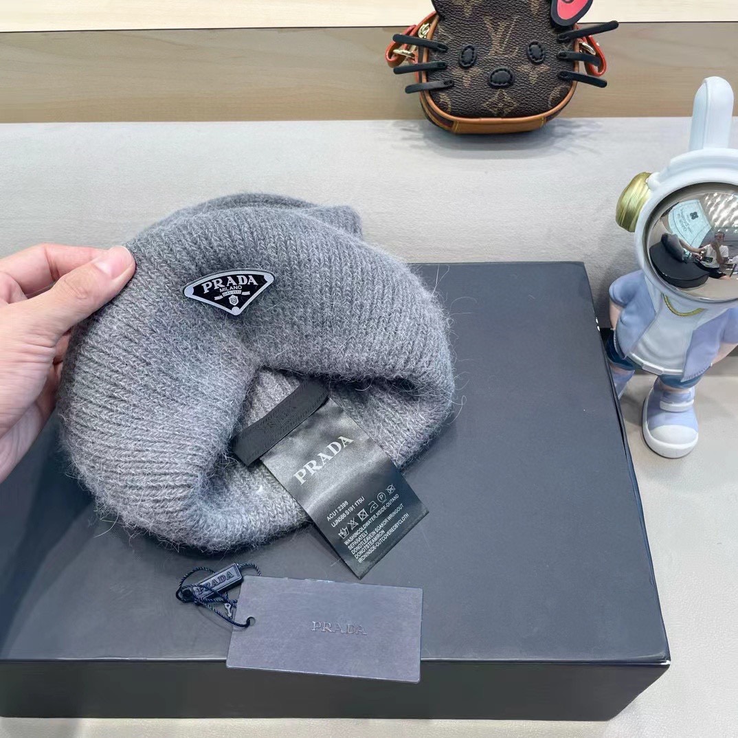 Prada兔毛粗线针织帽女秋冬2024新款毛线帽大头围针织帽男款白色冷帽子