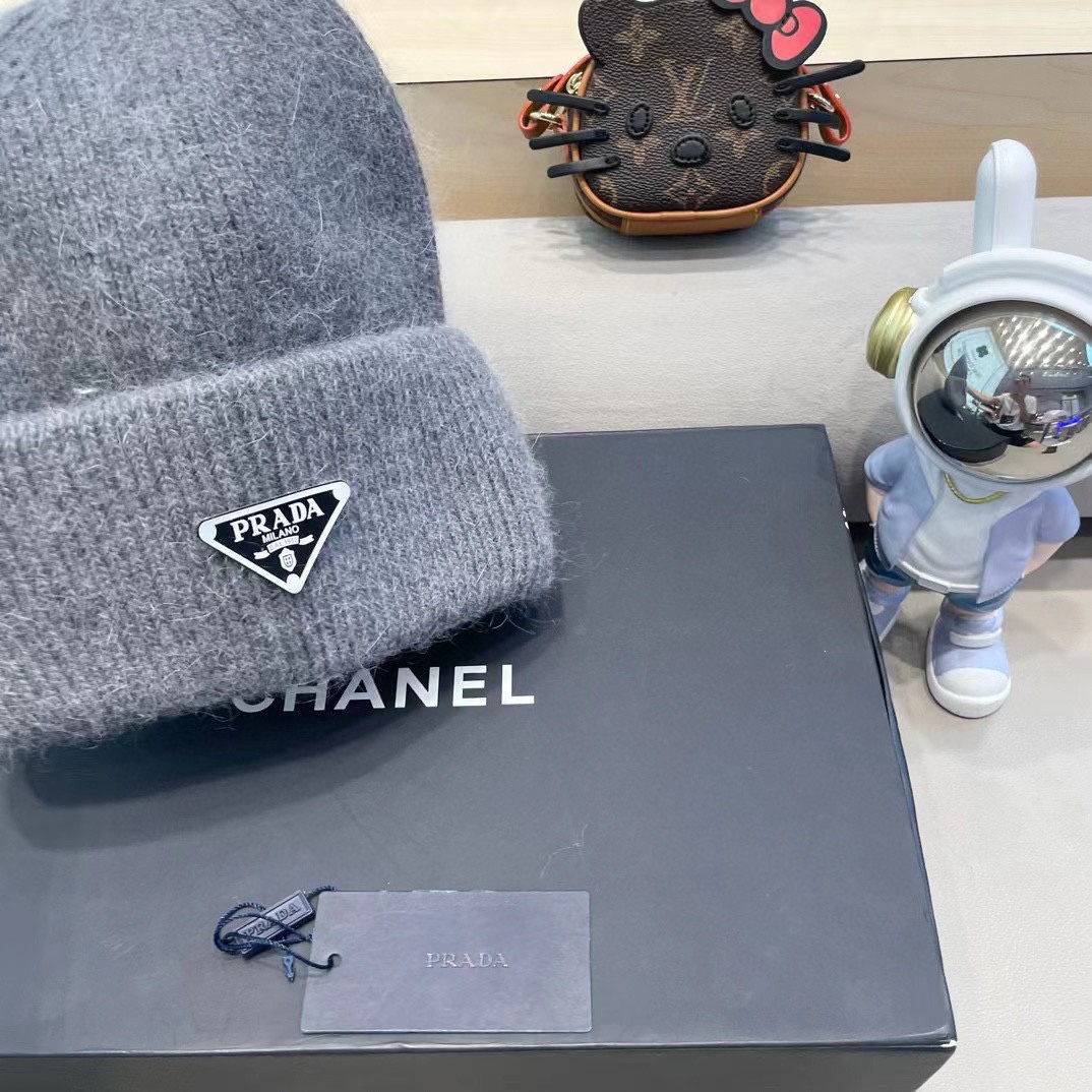 Prada兔毛粗线针织帽女秋冬2024新款毛线帽大头围针织帽男款白色冷帽子