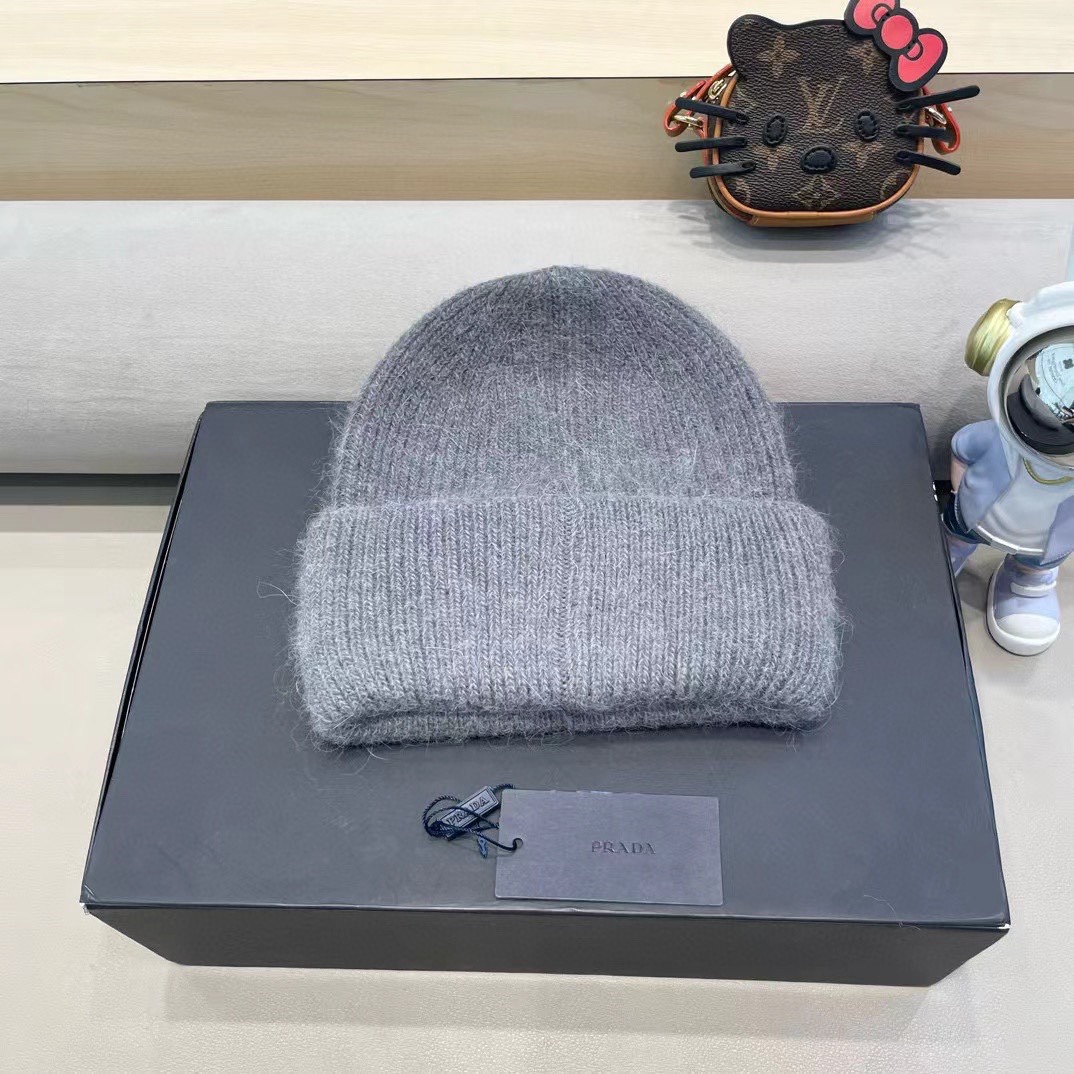 Prada兔毛粗线针织帽女秋冬2024新款毛线帽大头围针织帽男款白色冷帽子