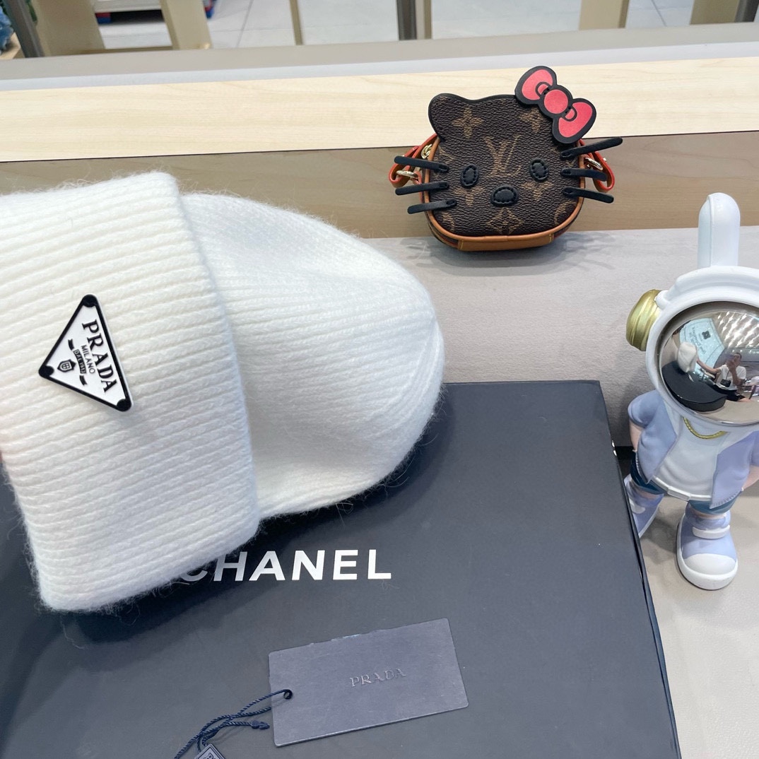 Prada兔毛粗线针织帽女秋冬2024新款毛线帽大头围针织帽男款白色冷帽子