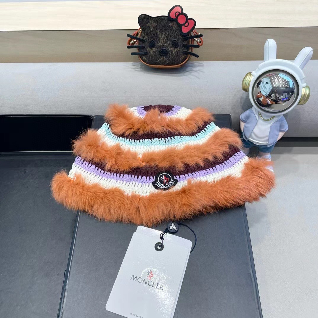 NO:587868,moncler colorful rabbit fur knitted hat for women in autumn and winter spliced ​​warm woolen hat Korean style sweet and cute basin hat for women lion hat hat fisherman hat baseball cap knitted hat, hat, espadrilles, hats19860909moncler彩色兔毛针织帽女秋冬季拼接保暖毛线帽韩版甜美可爱盆帽女醒狮帽帽子渔夫帽棒球帽针织帽,帽子,espadrilles,hats,hat