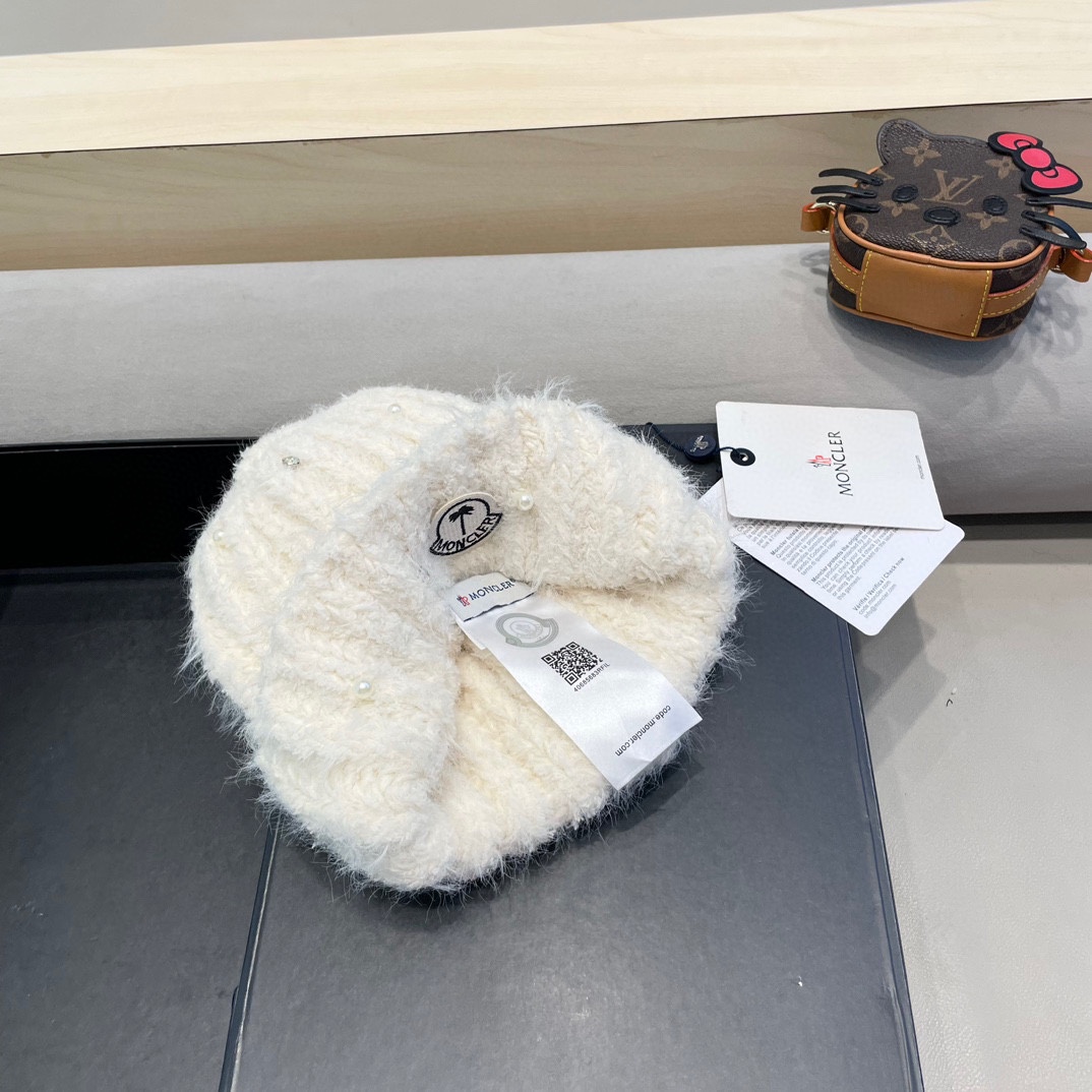 moncler冬季甜美百搭针织帽大头围毛线帽保暖针织帽珍珠装饰护耳帽套头帽