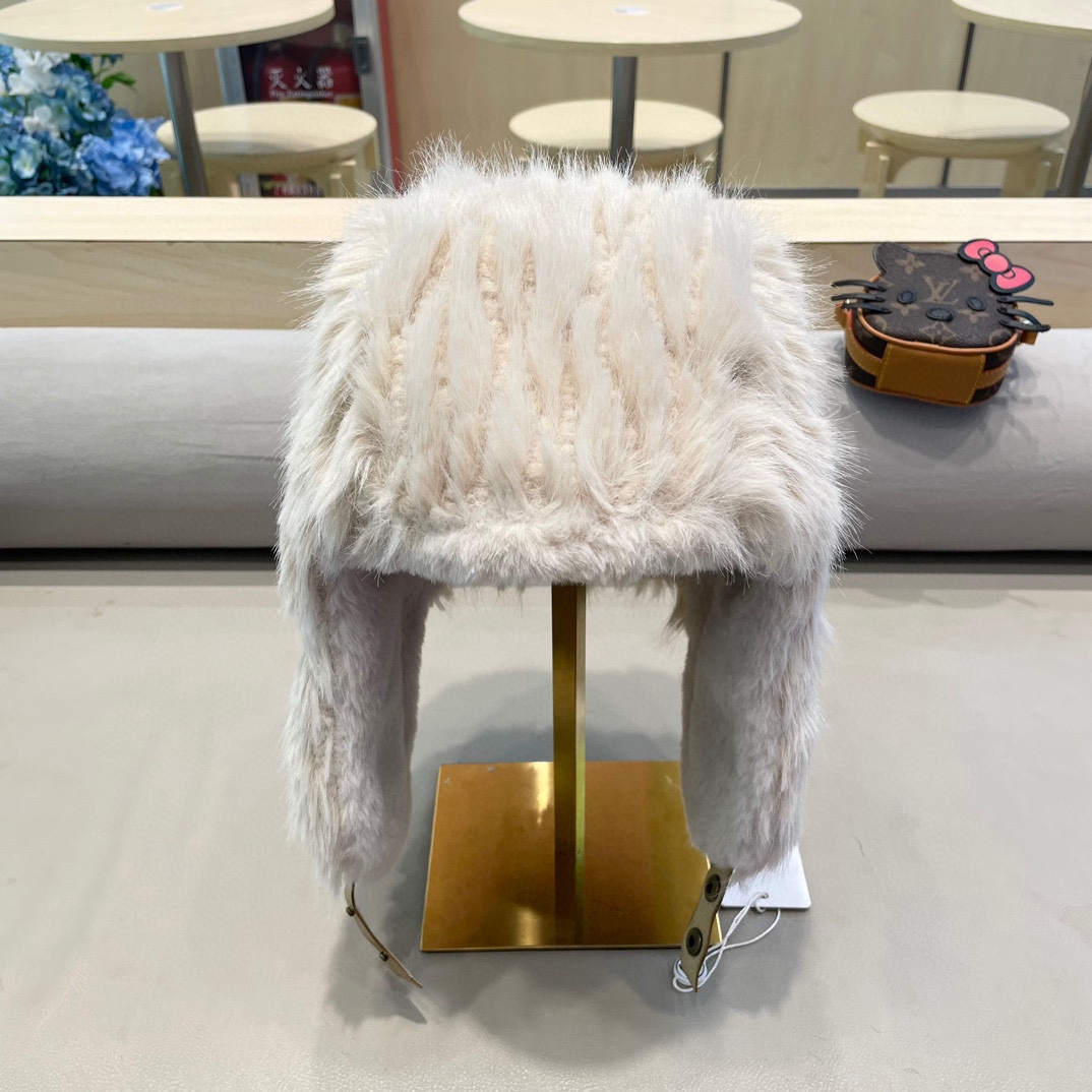 Chanel冬季仿皮草雷锋帽子女日系毛绒加厚护耳仿貂毛骑行保暖东北飞行帽