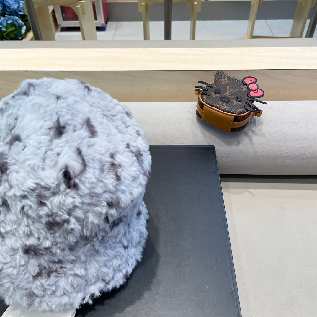 moncler韩版新款时尚扎染毛绒绒渔夫帽女款秋冬季日系休闲保暖遮脸盆帽潮