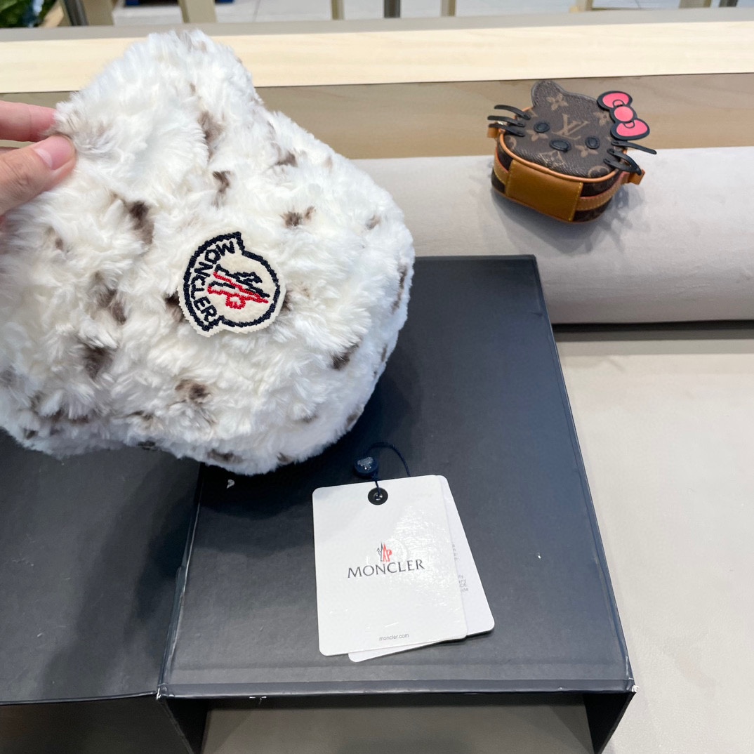 moncler韩版新款时尚扎染毛绒绒渔夫帽女款秋冬季日系休闲保暖遮脸盆帽潮