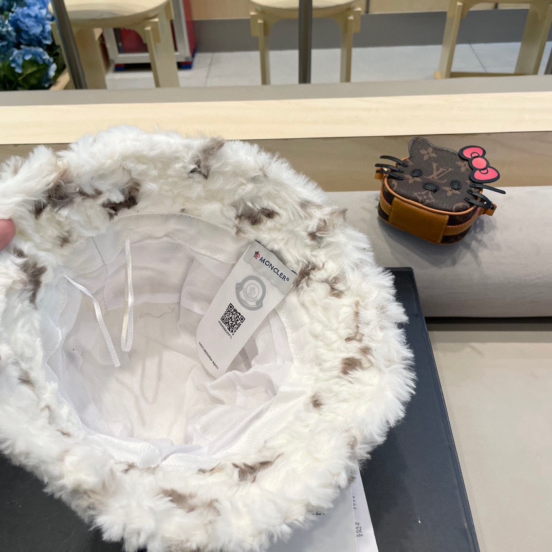 moncler韩版新款时尚扎染毛绒绒渔夫帽女款秋冬季日系休闲保暖遮脸盆帽潮