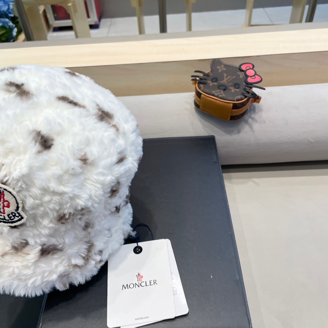 moncler韩版新款时尚扎染毛绒绒渔夫帽女款秋冬季日系休闲保暖遮脸盆帽潮