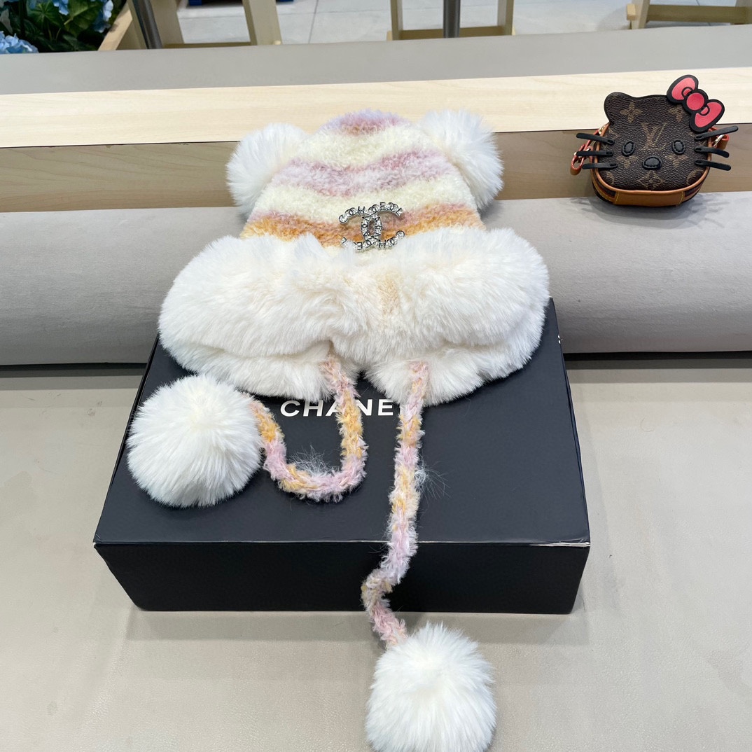 Chanel2024秋冬季新款加厚羊羔绒渔夫帽子女加厚保暖户外防寒百搭护耳帽