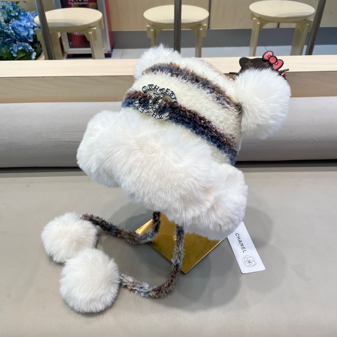Chanel2024秋冬季新款加厚羊羔绒渔夫帽子女加厚保暖户外防寒百搭护耳帽