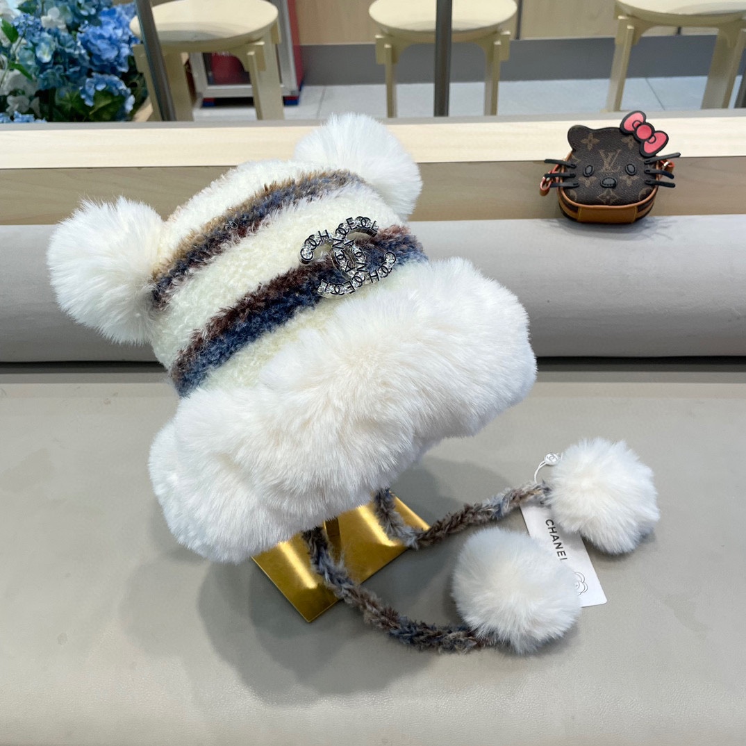 Chanel2024秋冬季新款加厚羊羔绒渔夫帽子女加厚保暖户外防寒百搭护耳帽