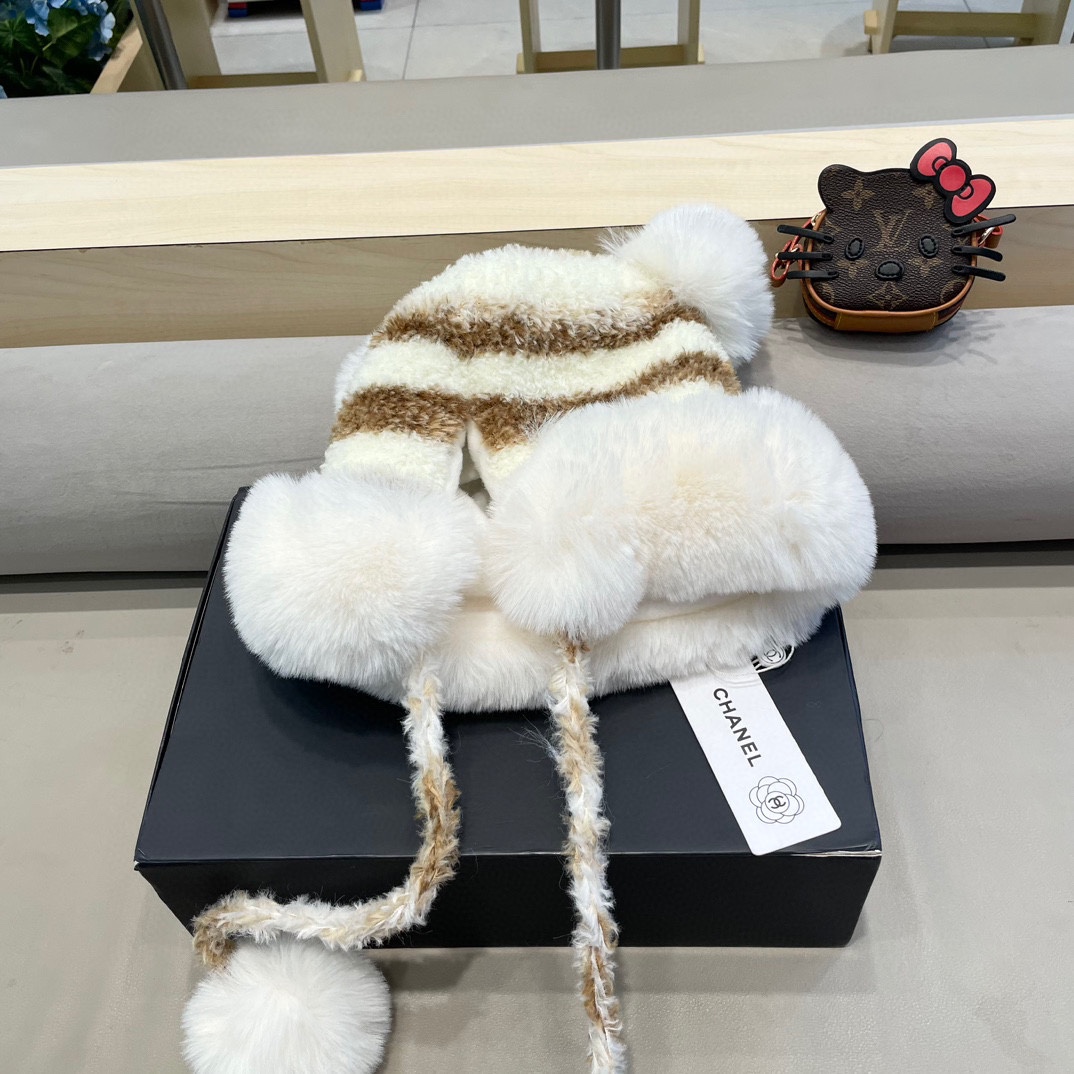 Chanel2024秋冬季新款加厚羊羔绒渔夫帽子女加厚保暖户外防寒百搭护耳帽