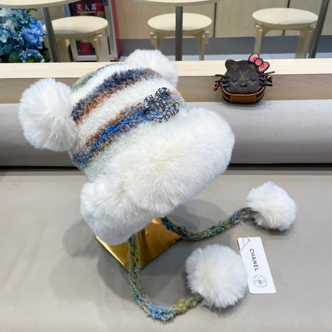 Chanel2024秋冬季新款加厚羊羔绒渔夫帽子女加厚保暖户外防寒百搭护耳帽