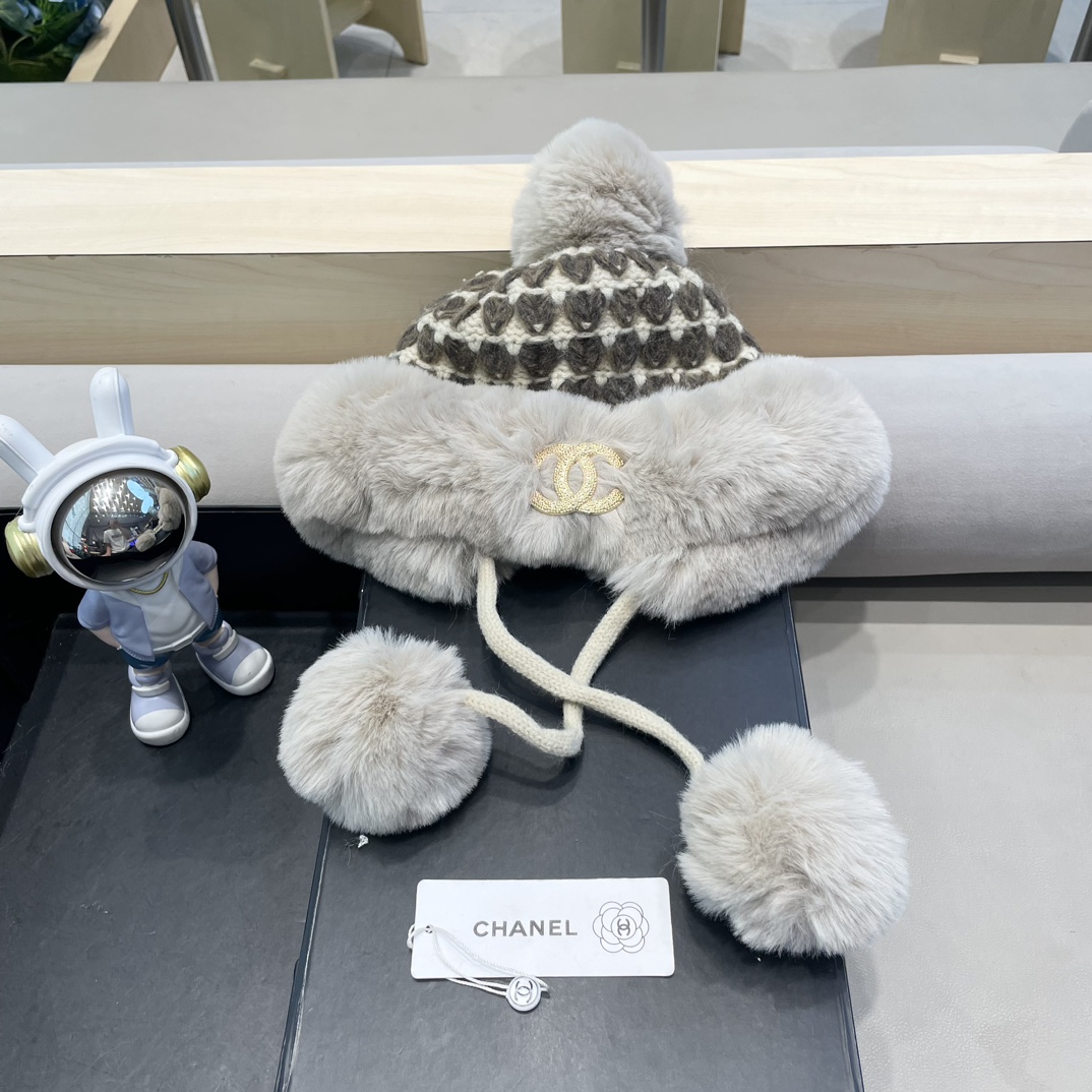 NO:365984,Chanel hat women's new style Lei Feng hat winter knitted wool ball windproof cold warm hat ear protection plush wool hat fisherman hat baseball hat knit hat, hat, chanel, espadrilles, hatsChanel 帽子女新款雷锋帽冬季针织毛球防风防寒保暖帽护耳毛绒毛线帽帽子渔夫帽棒球帽针织帽,帽子,chanel,espadrilles,hats,hat