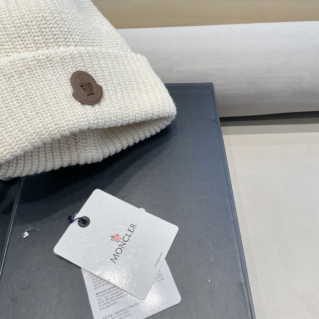 moncler 2024年秋冬季新款韩版简约百搭针织帽子女防寒保暖护耳时尚毛线帽