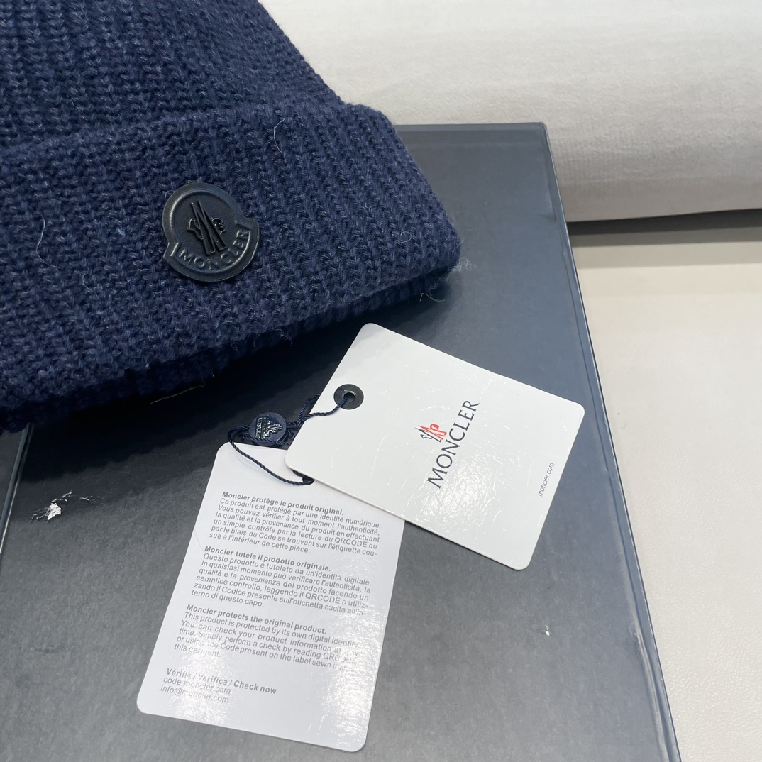 moncler 2024年秋冬季新款韩版简约百搭针织帽子女防寒保暖护耳时尚毛线帽