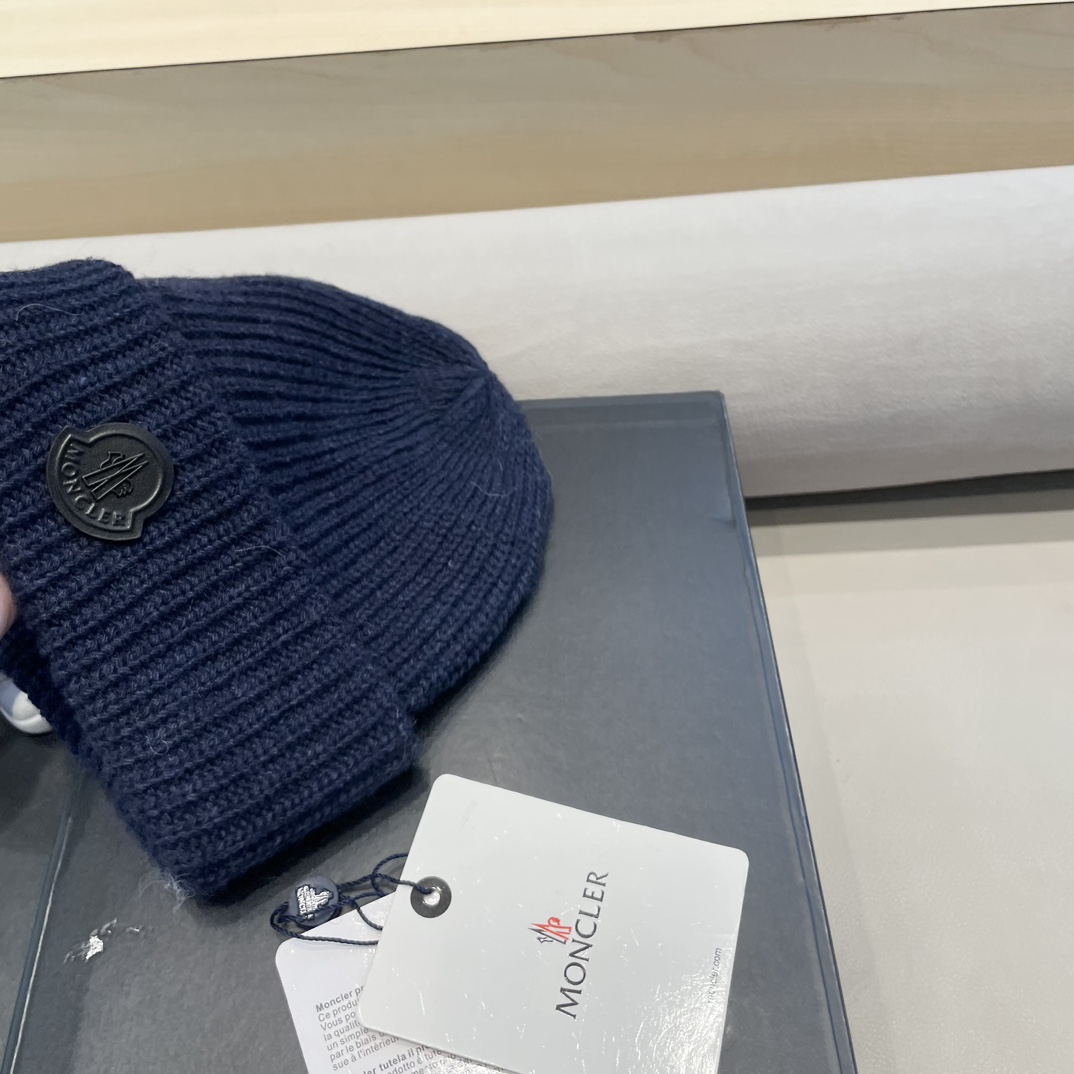 moncler 2024年秋冬季新款韩版简约百搭针织帽子女防寒保暖护耳时尚毛线帽
