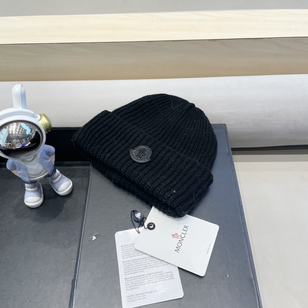 moncler 2024年秋冬季新款韩版简约百搭针织帽子女防寒保暖护耳时尚毛线帽