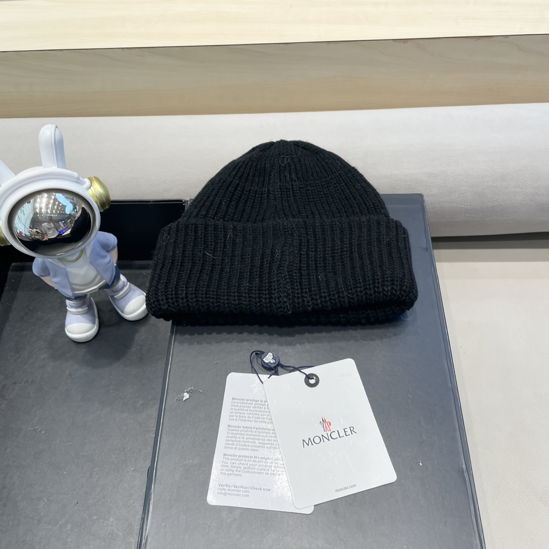 moncler 2024年秋冬季新款韩版简约百搭针织帽子女防寒保暖护耳时尚毛线帽