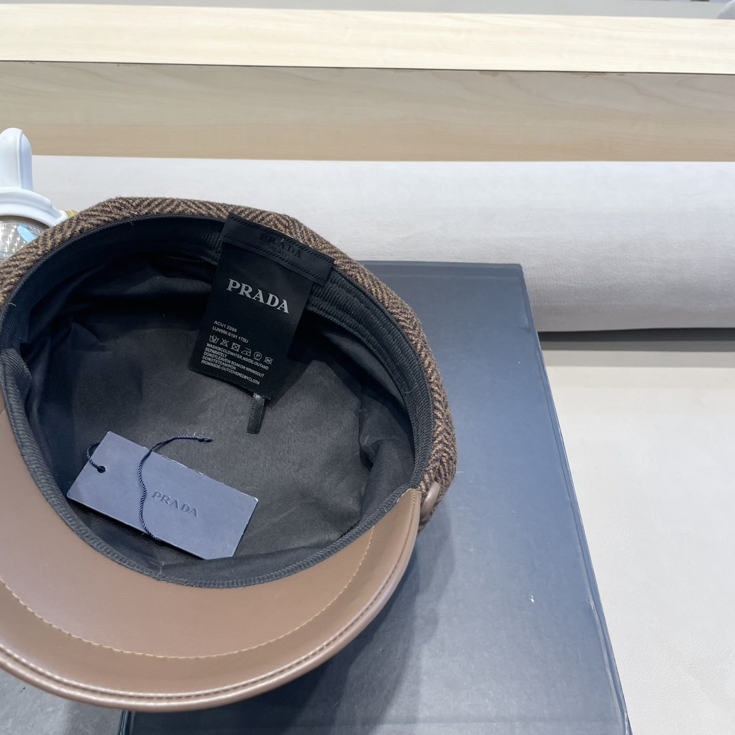 普拉达Prada秋冬新款韩版英伦格子毛呢皮檐八角帽女时尚百搭休闲复古画家帽潮