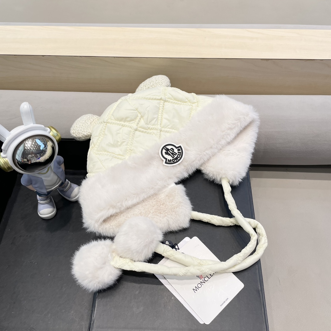 moncler毛绒显脸小雷锋帽女冬季加厚加绒护耳防寒保暖可爱渔夫帽骑车盆帽