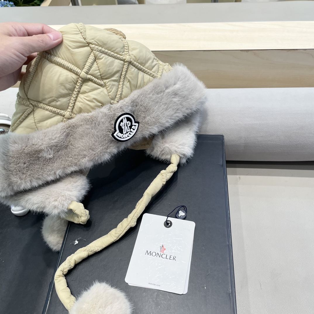 moncler毛绒显脸小雷锋帽女冬季加厚加绒护耳防寒保暖可爱渔夫帽骑车盆帽