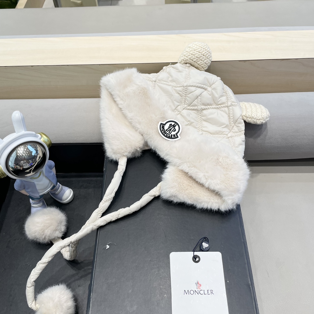 moncler毛绒显脸小雷锋帽女冬季加厚加绒护耳防寒保暖可爱渔夫帽骑车盆帽