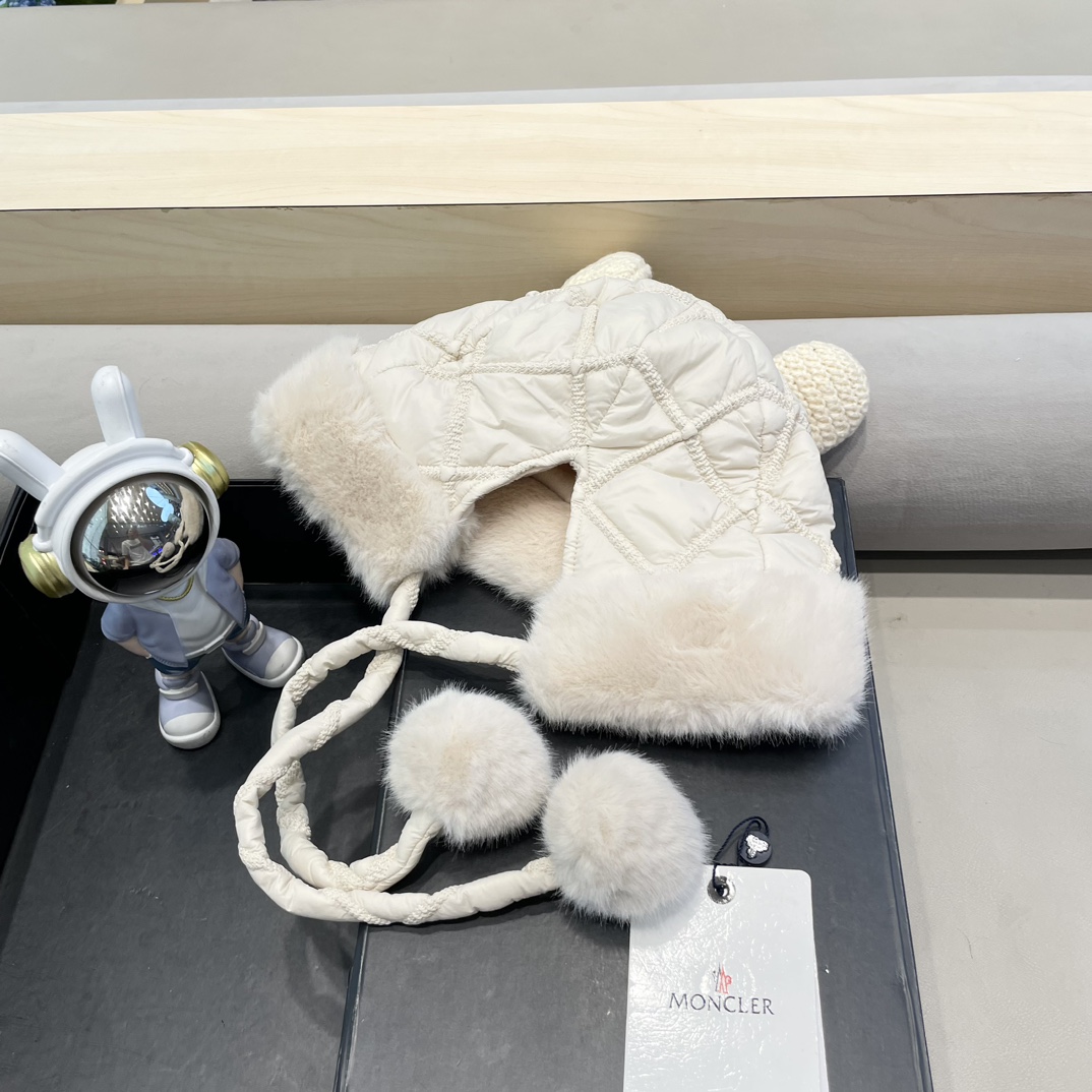 moncler毛绒显脸小雷锋帽女冬季加厚加绒护耳防寒保暖可爱渔夫帽骑车盆帽