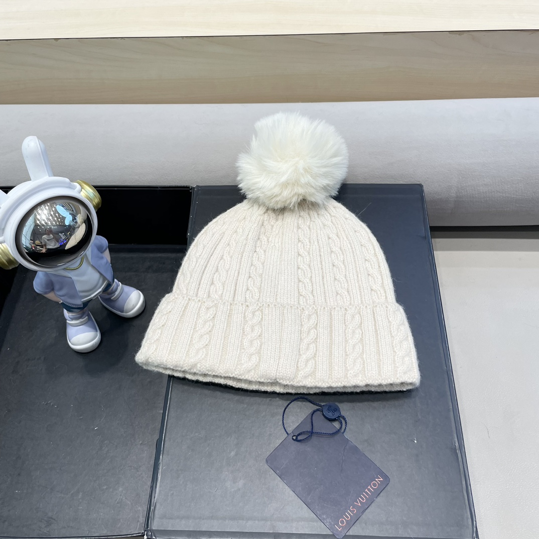 lv路易威登帽子女秋冬毛线帽韩版针织帽女士百搭毛球帽护耳冬季套头潮加厚帽