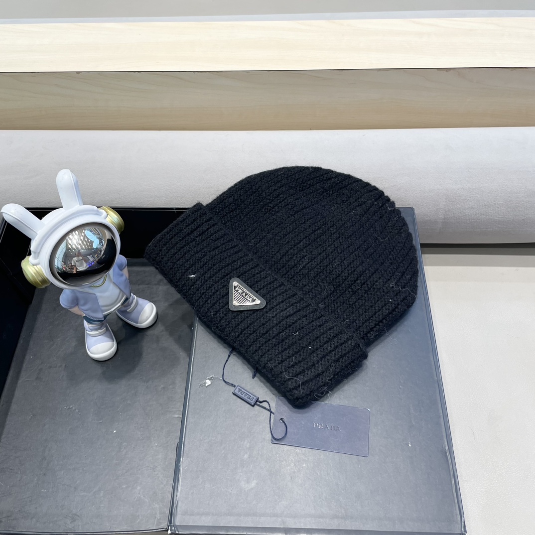  普拉达Prada立体版型显脸小秋冬百搭针织帽护耳保暖堆堆帽大头围月子毛线帽子
