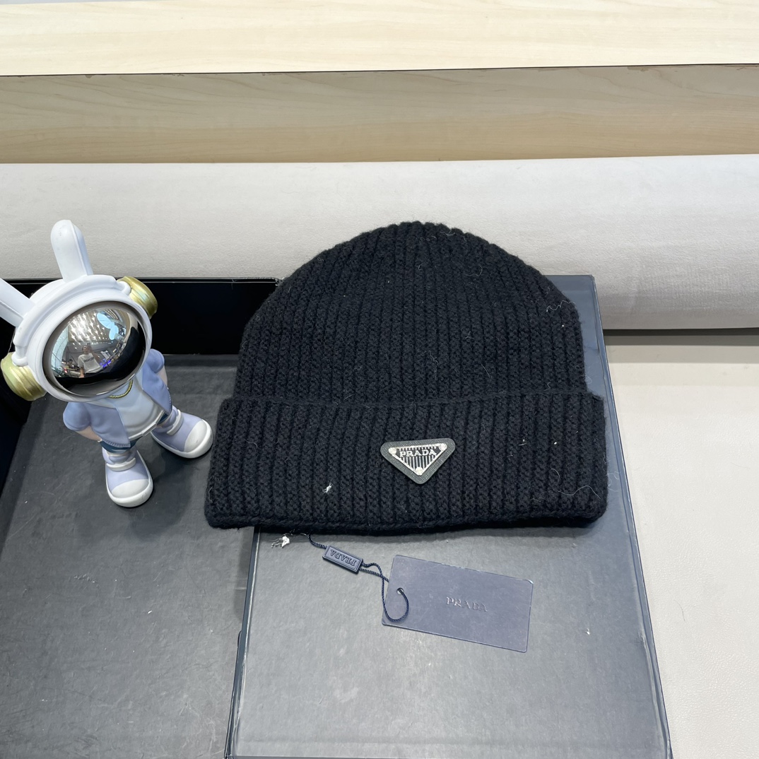 普拉达Prada立体版型显脸小秋冬百搭针织帽护耳保暖堆堆帽大头围月子毛线帽子