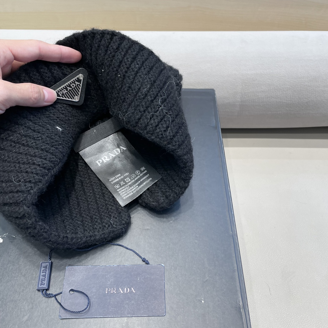  普拉达Prada立体版型显脸小秋冬百搭针织帽护耳保暖堆堆帽大头围月子毛线帽子