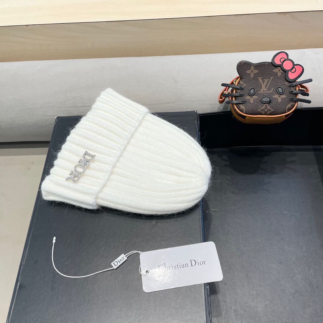 Dior 迪奥针织毛线帽，兔毛线帽👉