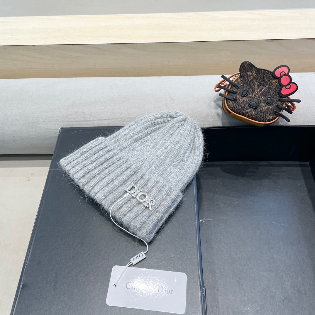 Dior 迪奥针织毛线帽，兔毛线帽👉