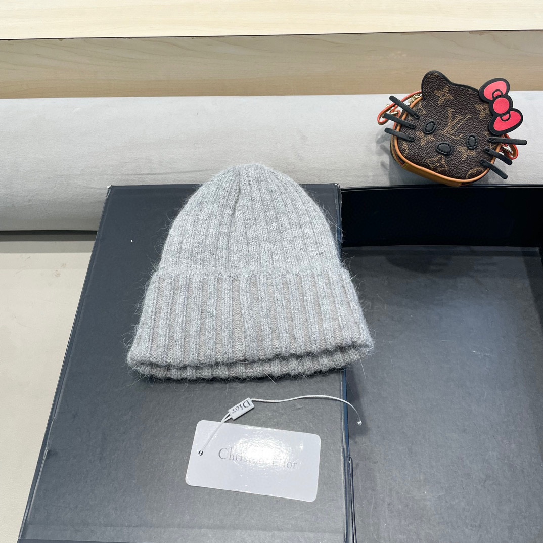 Dior 迪奥针织毛线帽，兔毛线帽👉