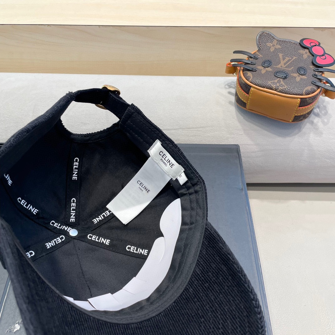 CELINE 塞琳 新款 🆕 棒球帽 🧢 原单棒球帽 🧢原版1.1复刻 （对比 🆚 市场通货 logo比