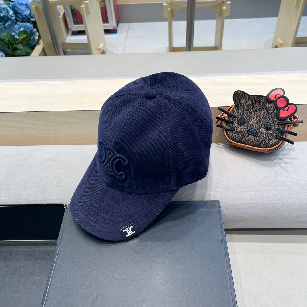 CELINE 塞琳 新款 🆕 棒球帽 🧢 原单棒球帽 🧢原版1.1复刻 （对比 🆚 市场通货 logo比