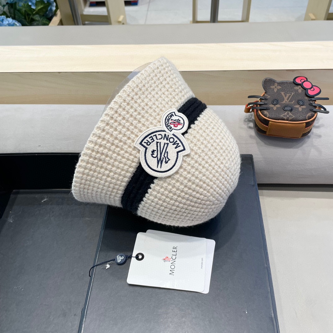 moncler秋冬渔夫帽织帽暖显脸小盆帽韩版拼色百搭帽子女针女保时尚毛线帽