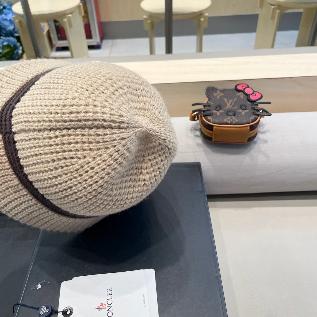 moncler秋冬渔夫帽织帽暖显脸小盆帽韩版拼色百搭帽子女针女保时尚毛线帽
