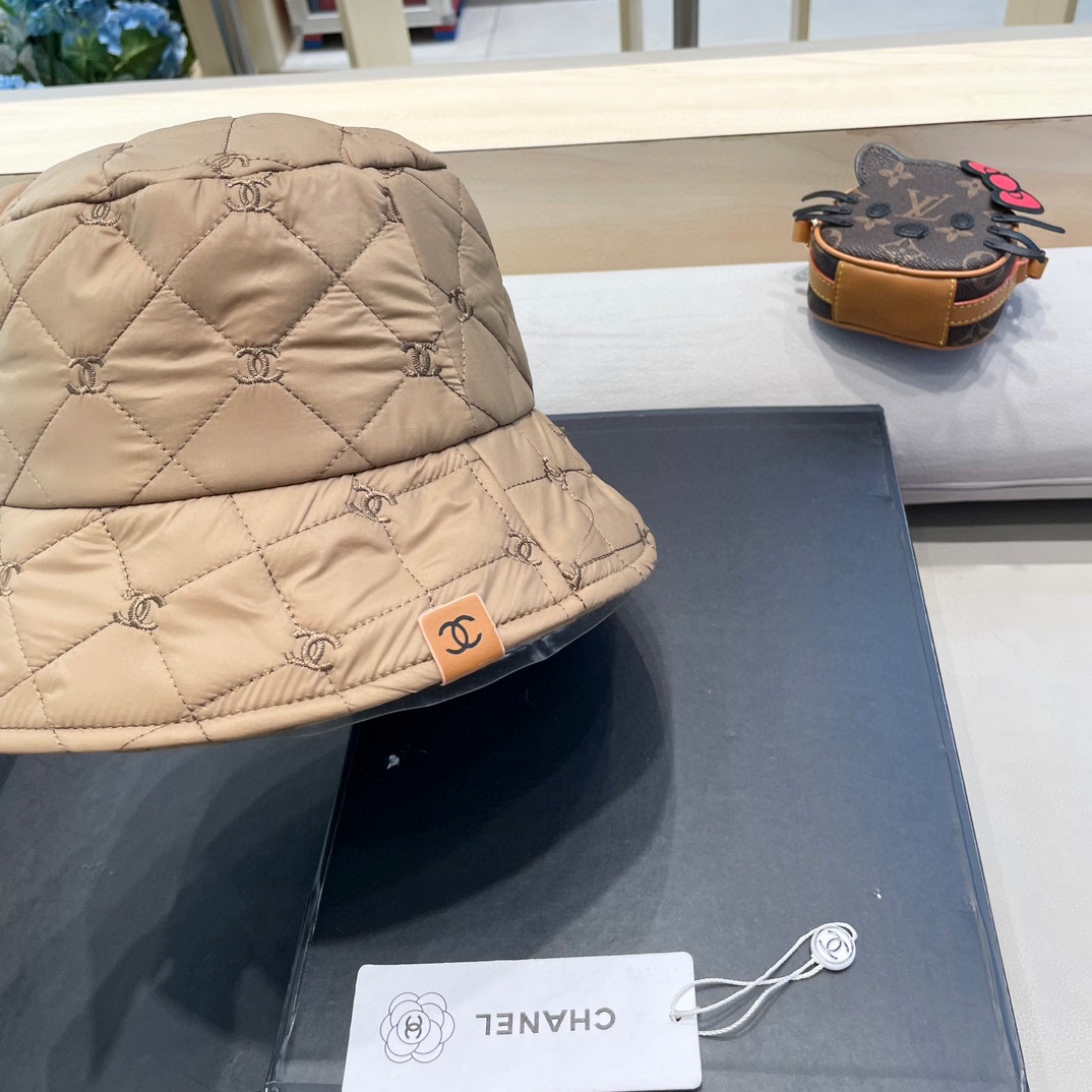 Chanel 超轻羽绒棉菱格渔夫帽保暖男女秋冬情侣时尚显脸小盆帽韩版百搭帽