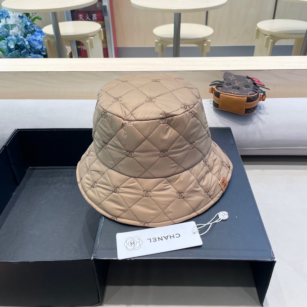 Chanel 超轻羽绒棉菱格渔夫帽保暖男女秋冬情侣时尚显脸小盆帽韩版百搭帽