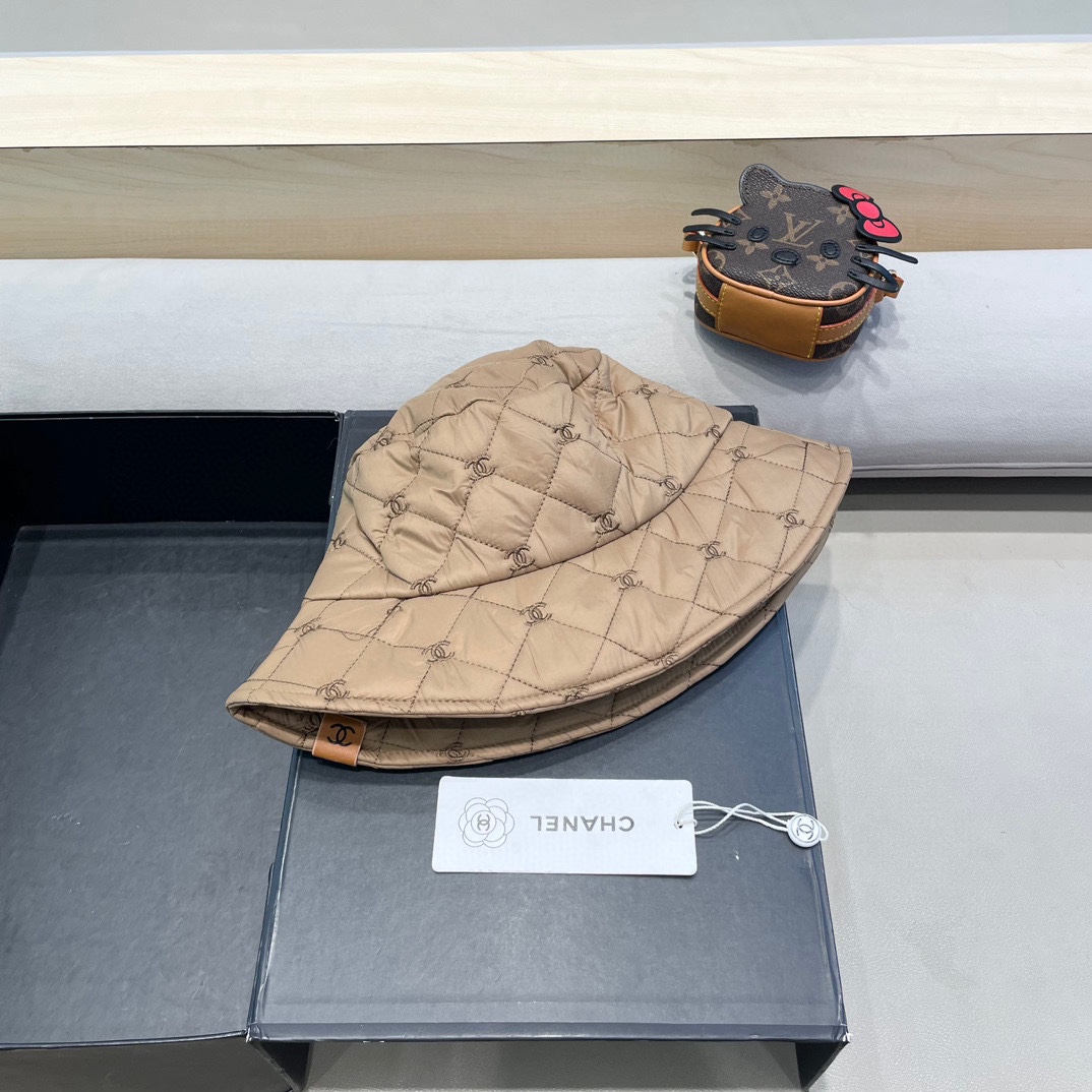 Chanel 超轻羽绒棉菱格渔夫帽保暖男女秋冬情侣时尚显脸小盆帽韩版百搭帽